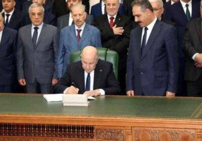 الجزائر تعتمد قانون مالية 2025 بإيرادات 63.5 مليار دولار