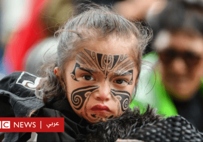 لماذا خرج آلاف النيوزيلانديين إلى شوارع العاصمة في مظاهرات حاشدة؟