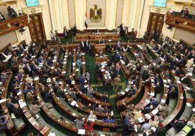 ‫ مشروع قانون لتحصيل رسوم من المصريين في الخارج والمسافرين والعائدين