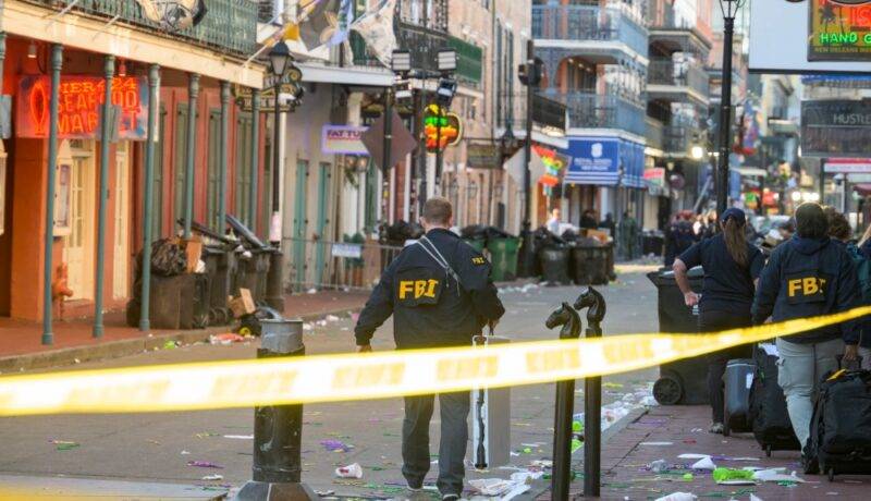 نيو أورلينز تكثف نشر عناصر إنفاذ القانون إثر حادث الدهس