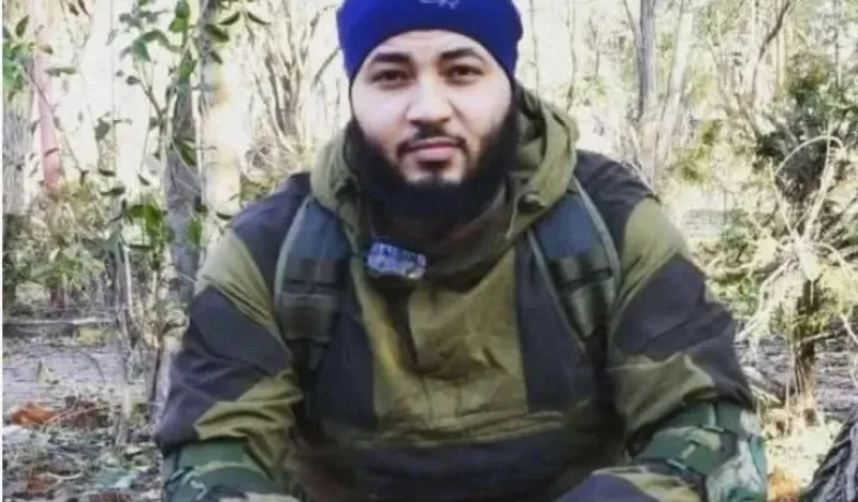 خبير قانون دولي يعلق على توقيف أحمد المنصور في سوريا وتسليمه المحتمل لمصر