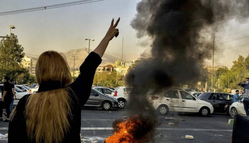 إيران: الإفلات من العقاب يسود بعد 3 سنوات من قمع الاحتجاجات