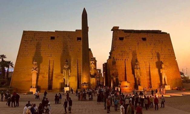 القانون يحظر البناء أو التغيير بالمواقع الأثرية لحمايتها القانون يحظر البناء أو التغيير بالمواقع الأثرية لحمايتها