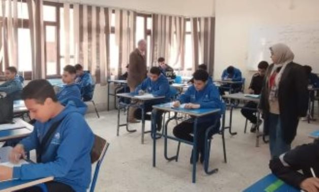 هل يحدد القانون شروطا للترقية لوظيفة كبير معلمين .. اعرف التفاصيل